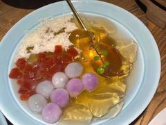 -蜜桃餐厅·伴山(湖滨商业街店)