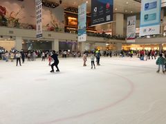-冰纷万象滑冰场(深圳万象城店)