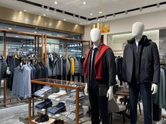 -王府井百货熙地港店