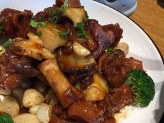 特色烤猪手-新海渔港·胶东海鲜家常菜·家宴(奥体中心店)
