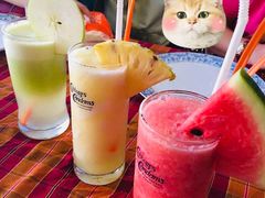 冰沙-卷心菜和避孕套餐厅(Pattaya)
