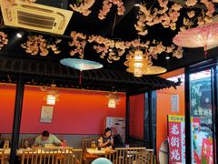 -老街烧烤大排档·地道湖北菜·龙虾馆(汉口火车站店)