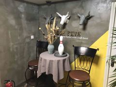 -HIGH FIVE哈福手工汉堡(桂林路店)