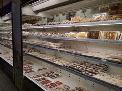 面包甜点陈列柜-野妹经典火锅(江夏中百店)