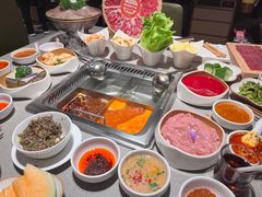 -海底捞火锅(宝龙广场夜宵主题店)