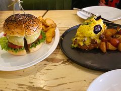招牌牛肉汉堡-UPPER KITCHEN(延安路店)
