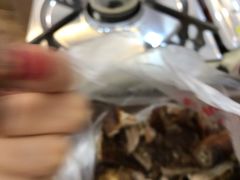 -鲍六孃甜皮鸭
