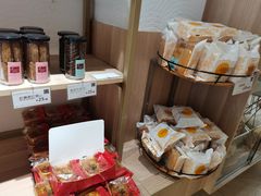 零售区-顶东面包花园·生日蛋糕(世博店)