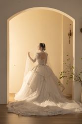 -都市丽人婚纱摄影