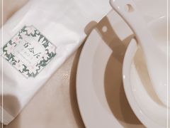 -香港百合居(LCM置汇旭辉广场店)