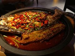 -鸣记脆皮烤鱼·海鲜烤鱼(三八广场店)