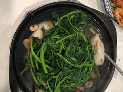 -避风塘潮粤海鲜酒楼