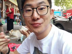 -严氏重油烧麦(民权路店)