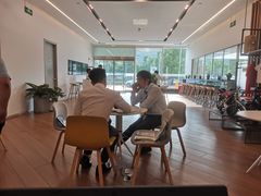 -北京宝诚宝马4S店