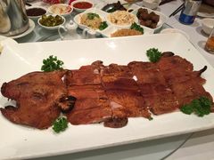烤乳猪-詠春園