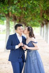 -现代经典婚纱摄影