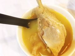 -鲜入围煮花胶鸡海鲜火锅