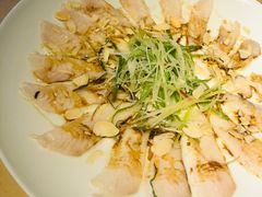 薄切鲜鱼片-穹六人间 people 6(岳阳路店)