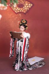 点击看大图 -后宫·古装汉服京剧儿童亲子全家福摄影