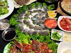 -木槿花韩式炭烤·熟成肉工坊(孙文东路店)