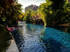 -三亚湾海居铂尔曼度假酒店