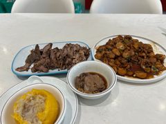-巢香扣肉馆