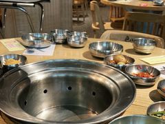 自助取餐区-姜虎东白丁烤肉(苏州中心店)