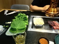 -臻牛烤肉