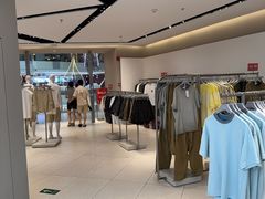 -URBAN REVIVO(七宝领展广场店)