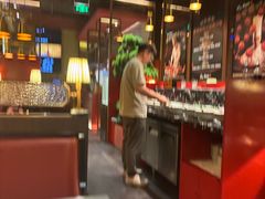 -牛村来人潮汕牛肉火锅(西单店)