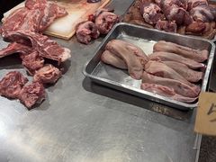 -标记美食新鲜猪杂(兴南大道店)