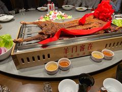 -羊门客在·烤盐池滩羊·川菜