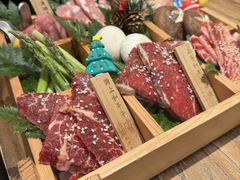 -肉魁屋·烧肉·烧鸟·酒场(高新店)