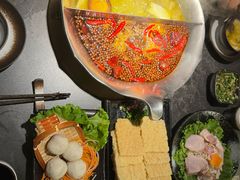 -湊湊火锅·茶憩(杭州湖滨银泰in77店)