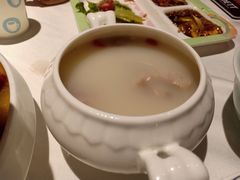猪蹄汤-小河盐帮·私家菜·烤鸭(三元桥·霄云路店)