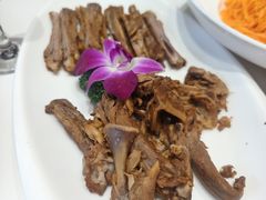 -梅利汴京烤鸭•开封豫菜地标店(东大街店)