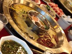 -山城年华老火锅(玉林店)