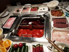 -海底捞火锅鲜切牛肉主题店(长寿路店)