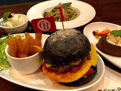 招牌巧克力流心蛋糕-Bistro 63 创意融合料理(广粤天地店)
