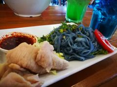 猪肉拌面-蝶豆花蓝面条