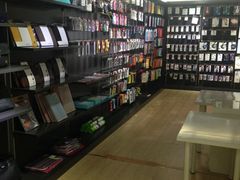 -颐高数码广场(邯郸路店)