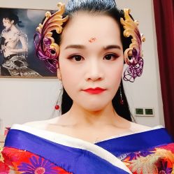 -盘子女人坊生日照·摄影馆(华强店)