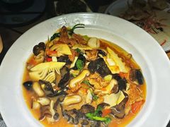 -九锅一堂酸菜鱼(学府凯德店)