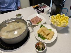 -煲王粤菜餐厅(中侨中心店)