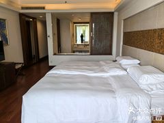 -三亚亚龙湾雅高美爵酒店