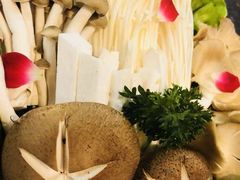 -锅季·捞王旗下小火锅(虹桥火车站店)