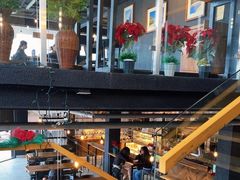 -Cha Café and Bistro