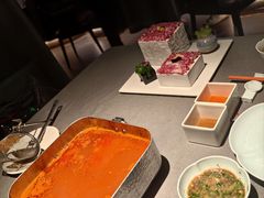 -左庭右院鲜牛肉火锅黑金店(陆家嘴中心店)