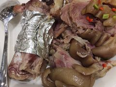 -王朝大酒店徐汇店-地面停车场