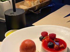 草莓冰沙-Mercato莫卡多露台餐厅与酒吧(K11店)